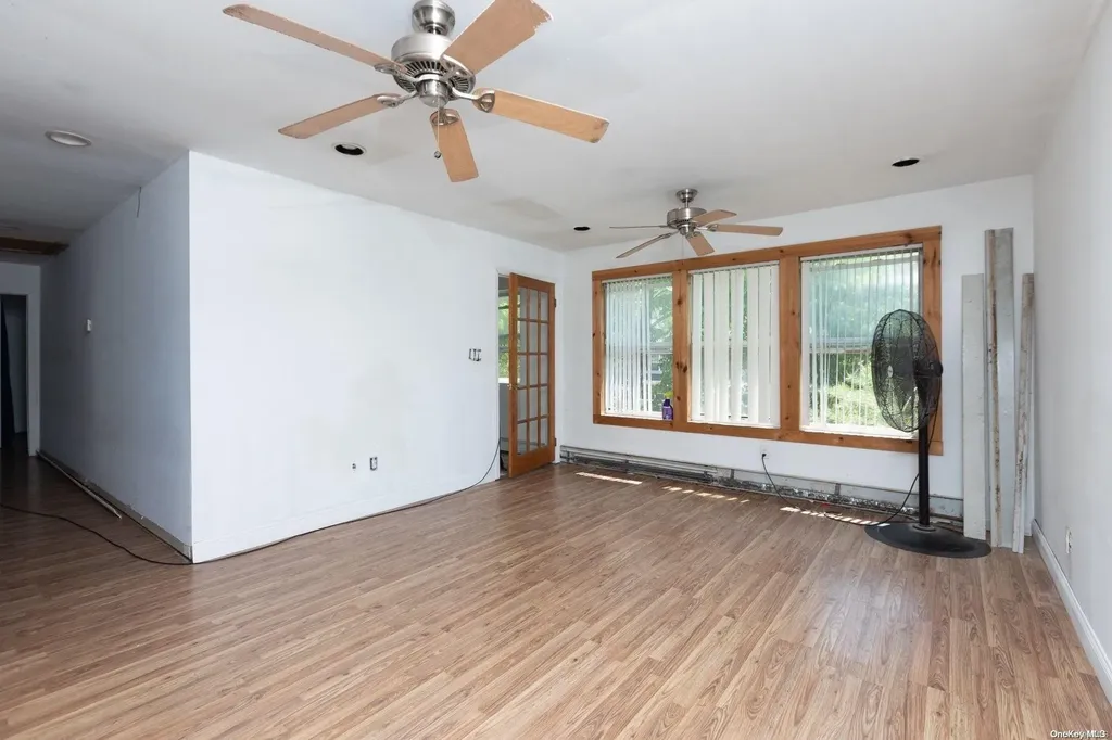 115 Norfleet Lane Coram NY 11727