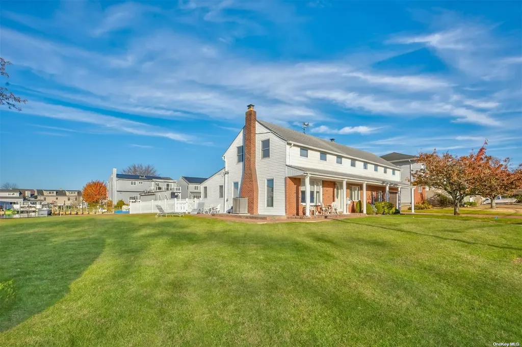 1 Jetmore Place Massapequa NY 11758