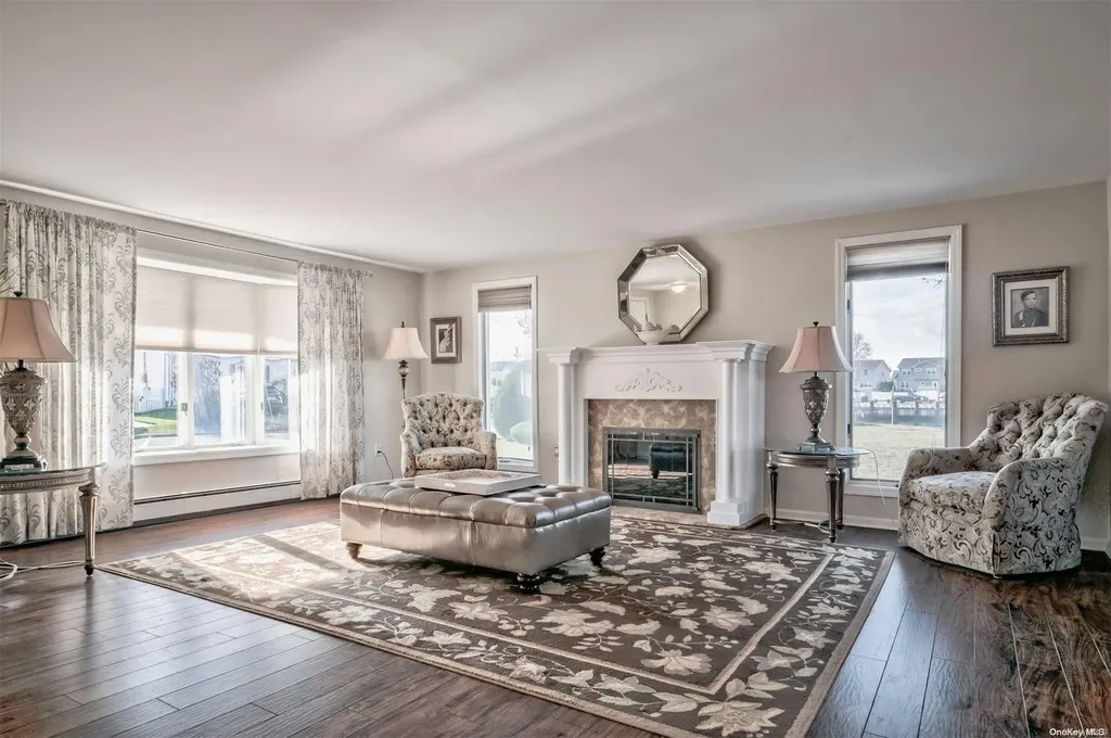 1 Jetmore Place Massapequa NY 11758