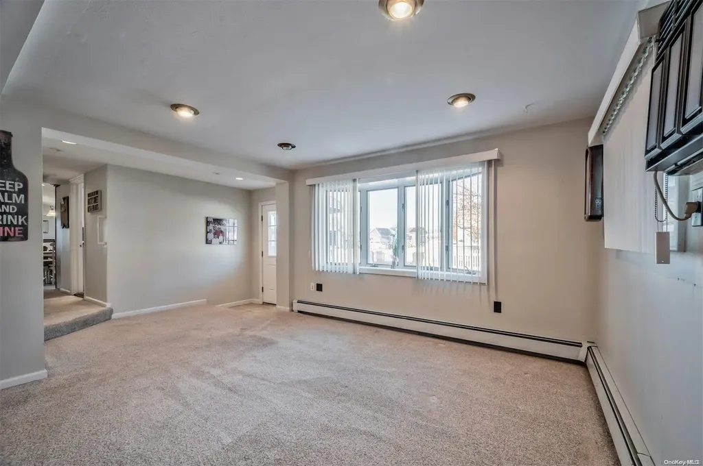 1 Jetmore Place Massapequa NY 11758