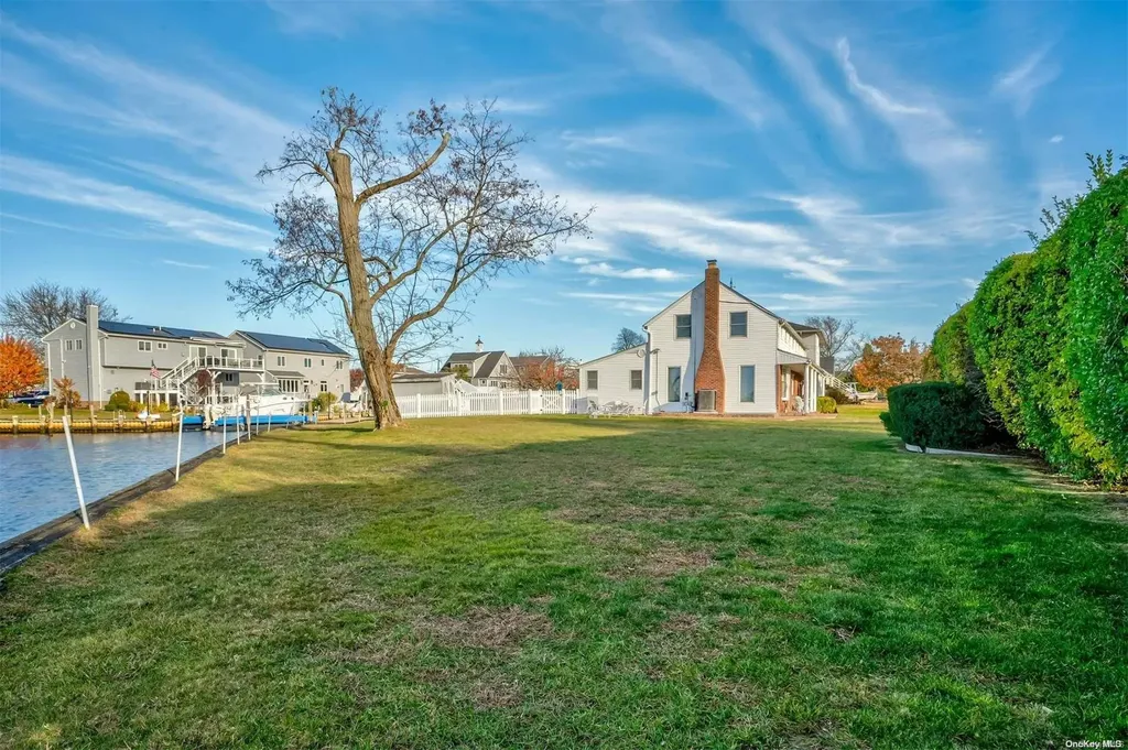 1 Jetmore Place Massapequa NY 11758