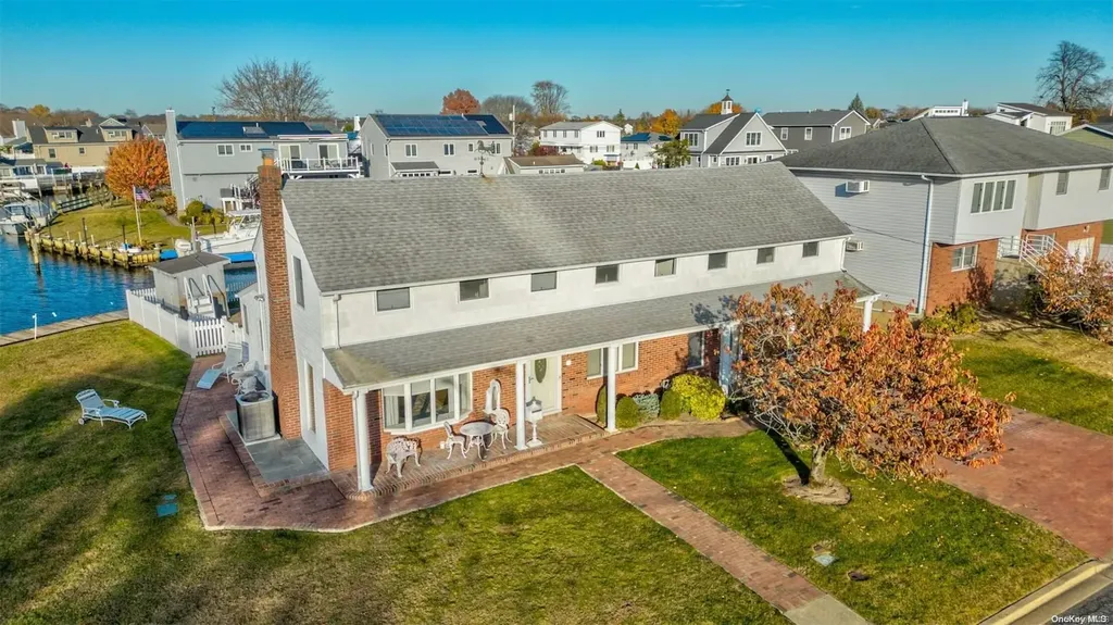 1 Jetmore Place Massapequa NY 11758