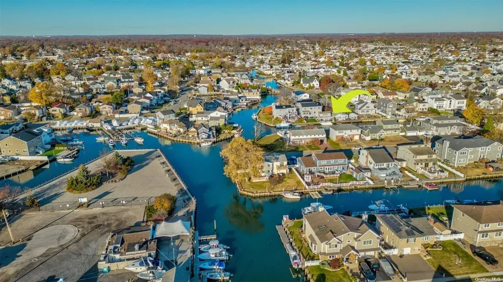 1 Jetmore Place Massapequa NY 11758