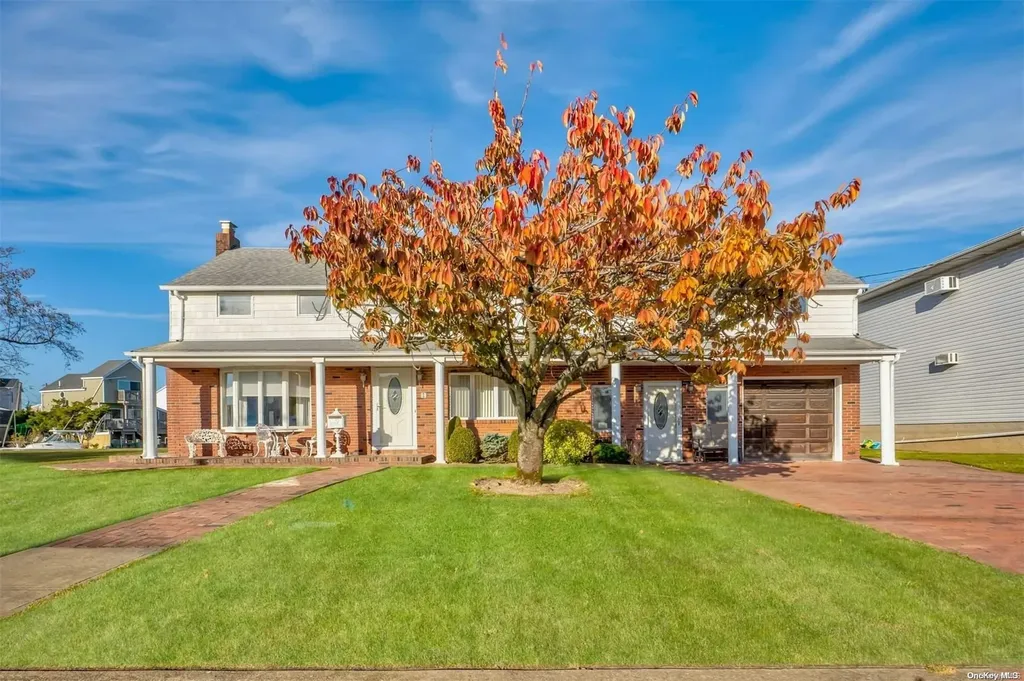 1 Jetmore Place Massapequa NY 11758