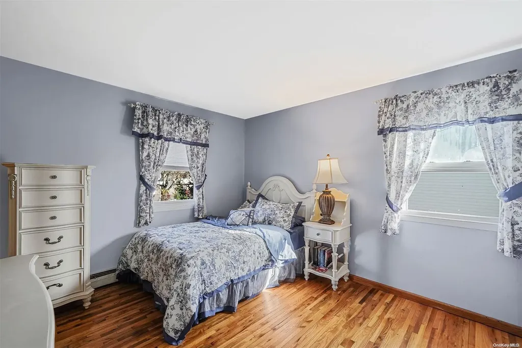 10 Martha Lane Smithtown NY 11787