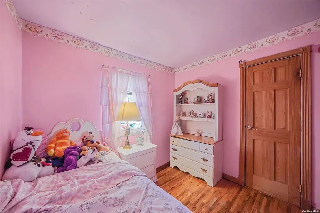 10 Martha Lane Smithtown NY 11787
