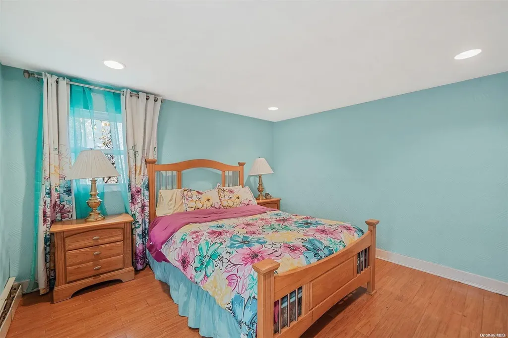 10 Martha Lane Smithtown NY 11787