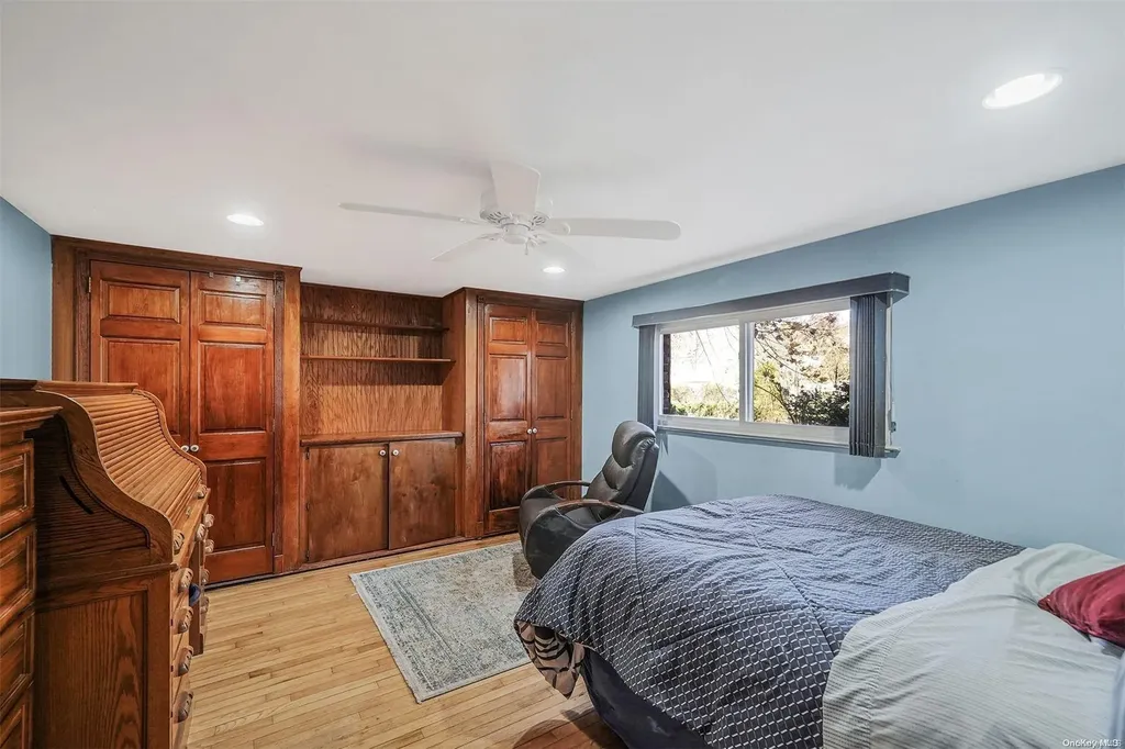 10 Martha Lane Smithtown NY 11787