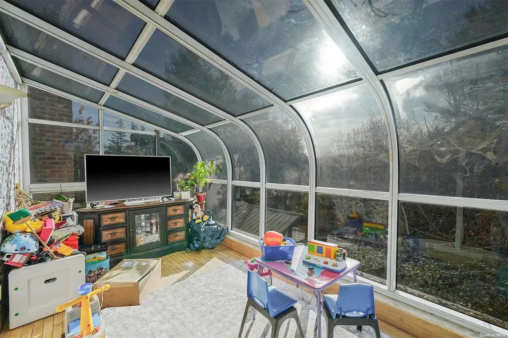 10 Martha Lane Smithtown NY 11787