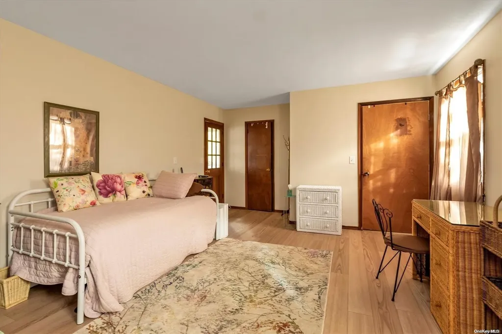 15 Georgetown Place Smithtown NY 11787