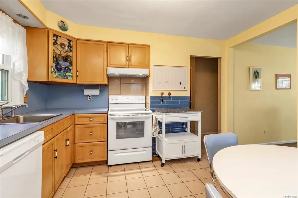 15 Georgetown Place Smithtown NY 11787
