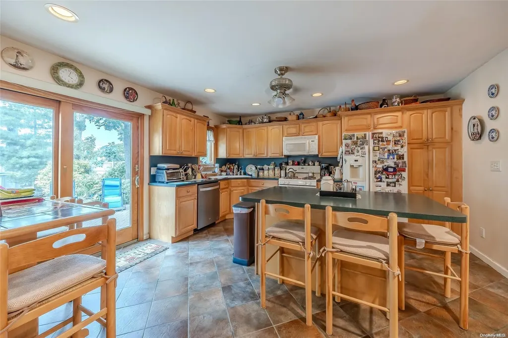 2777 Park Avenue Baldwin NY 11510