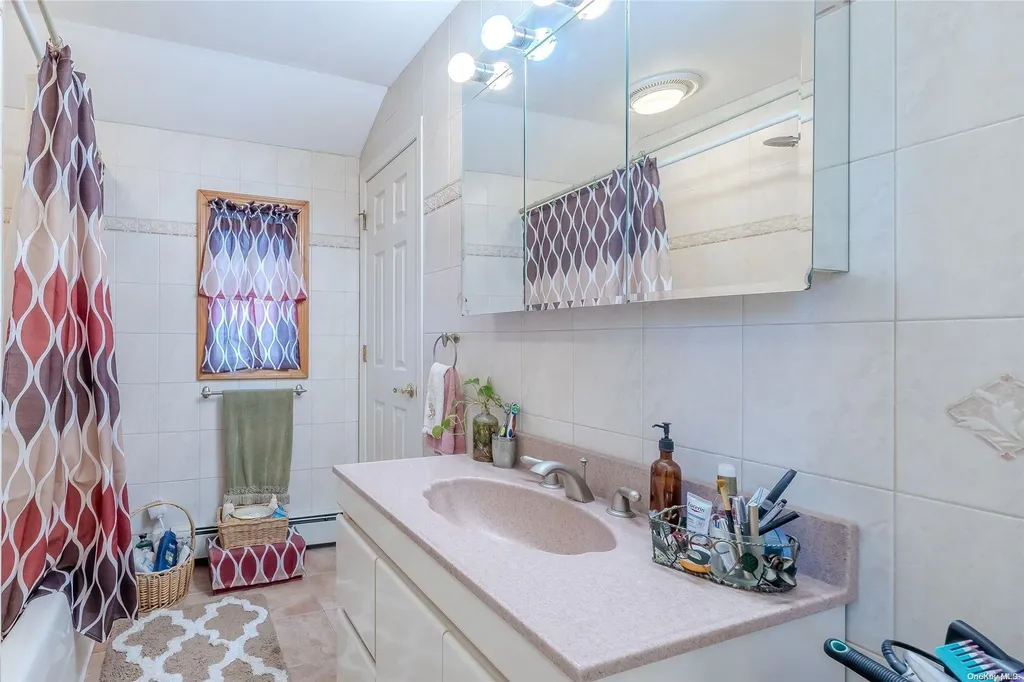 2777 Park Avenue Baldwin NY 11510