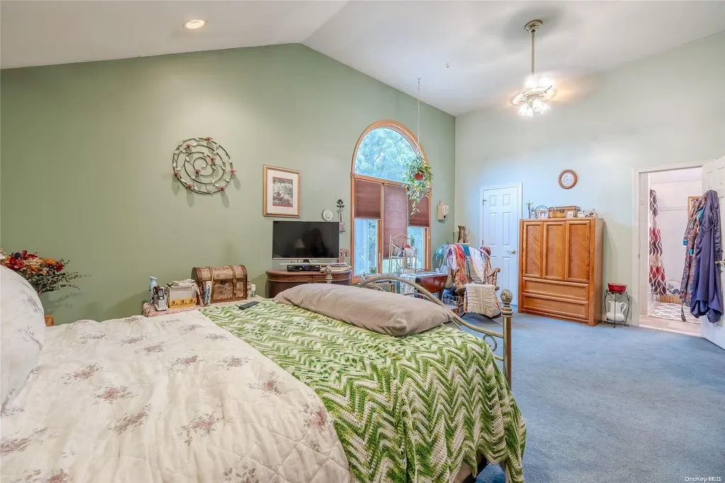 2777 Park Avenue Baldwin NY 11510