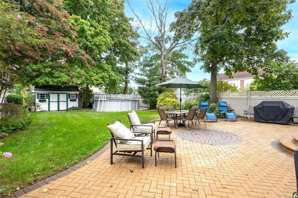2777 Park Avenue Baldwin NY 11510