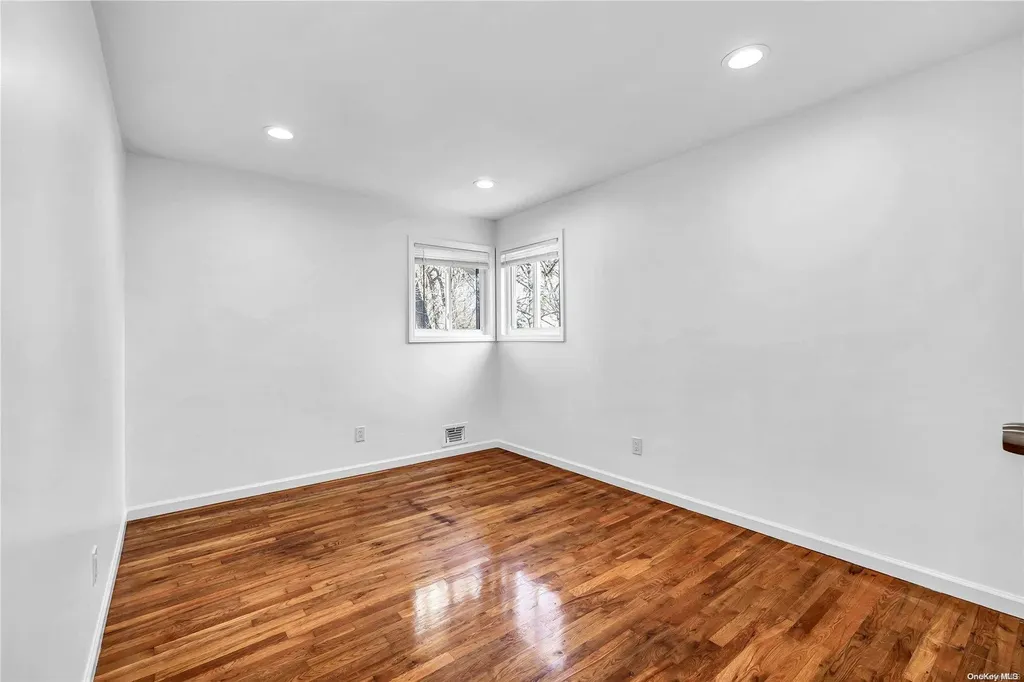 6 Pine Hill Lane Dix Hills NY 11746