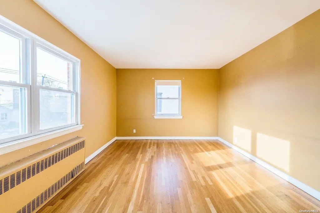 59-31 69th Lane Maspeth NY 11378