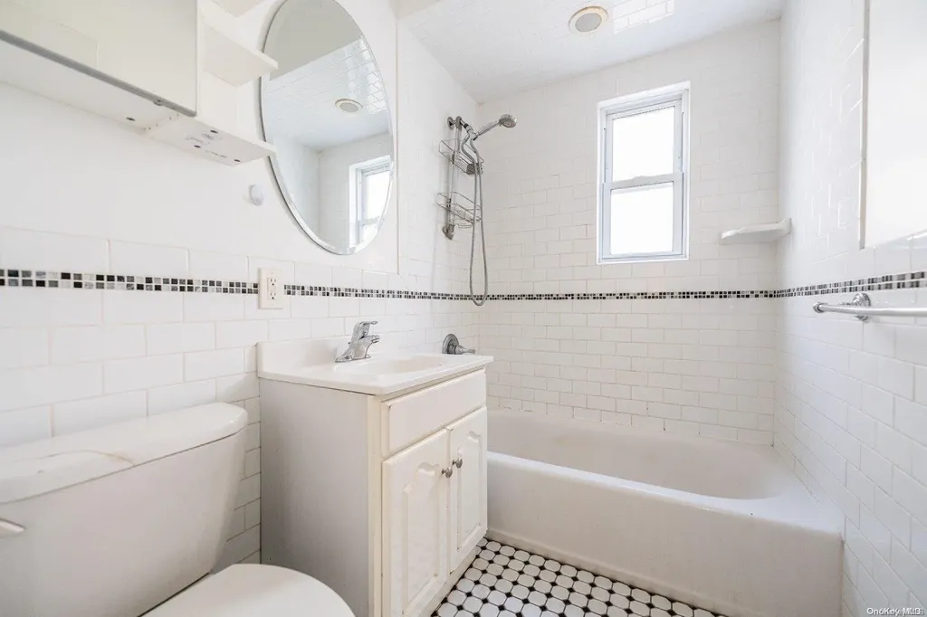 59-31 69th Lane Maspeth NY 11378