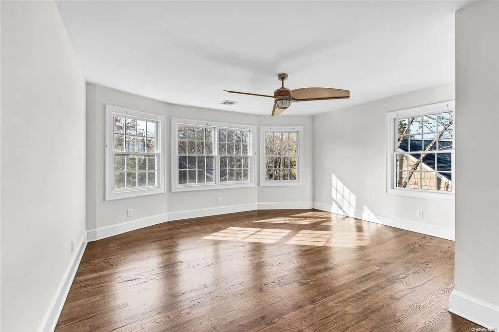 140 Melbury Road Babylon NY 11702
