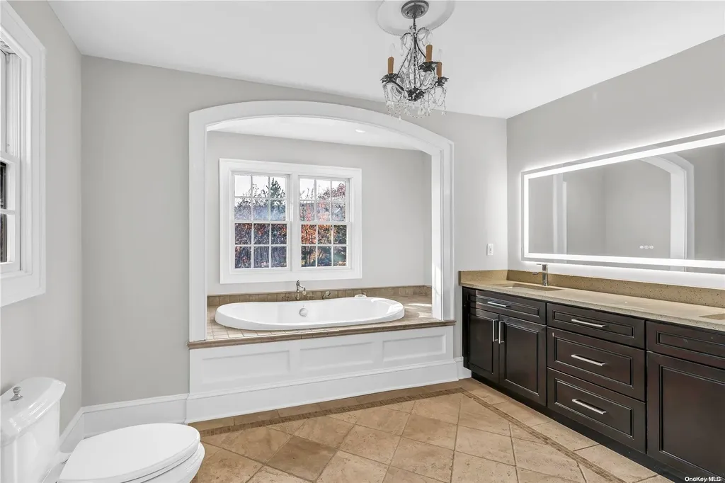 140 Melbury Road Babylon NY 11702