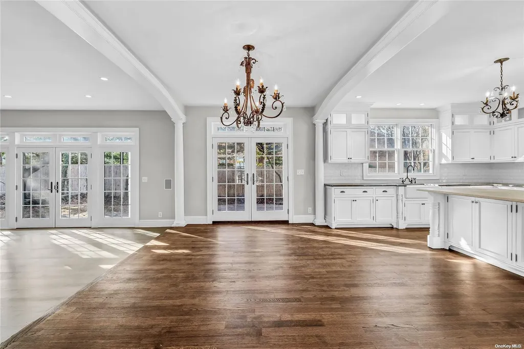 140 Melbury Road Babylon NY 11702