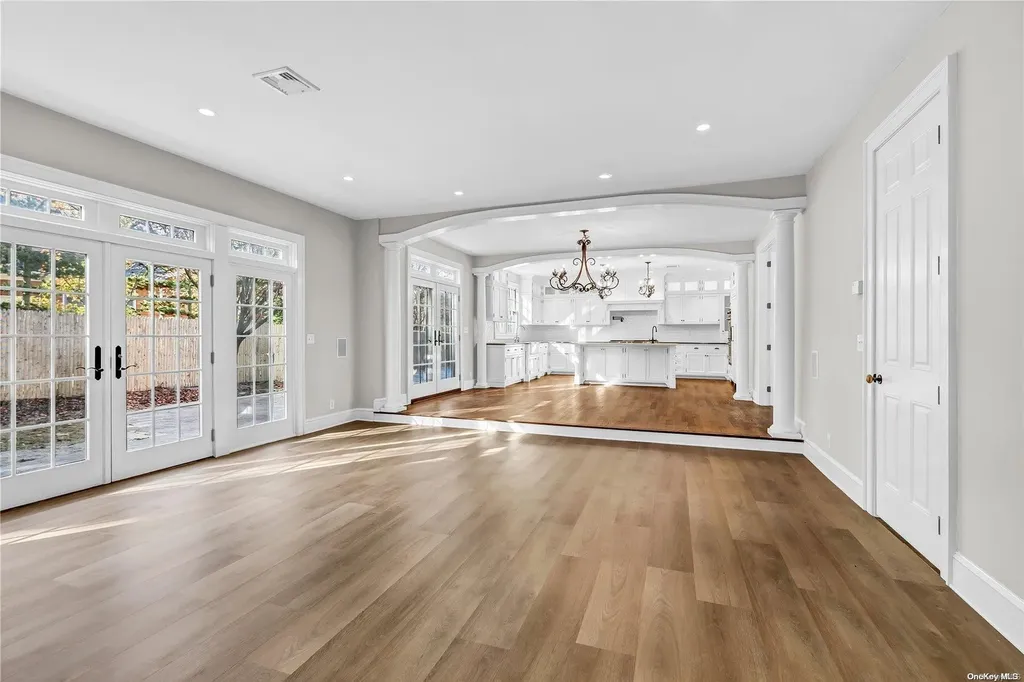 140 Melbury Road Babylon NY 11702