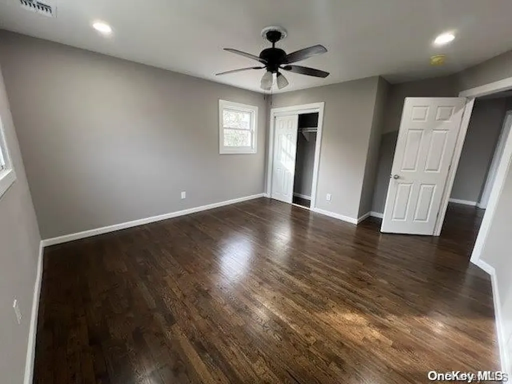 23 Julie Crescent Central Islip NY 11722
