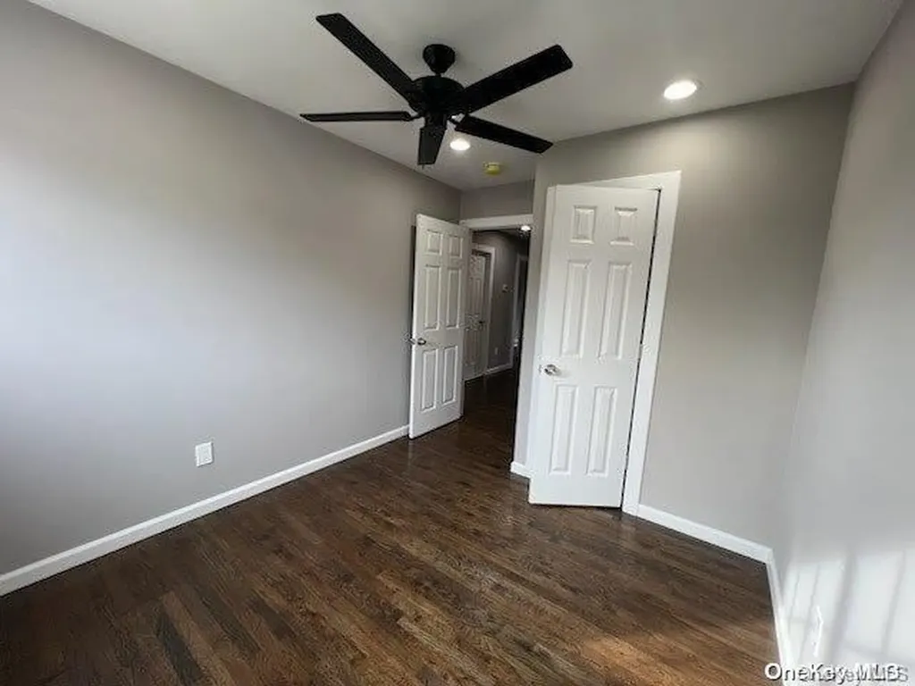 23 Julie Crescent Central Islip NY 11722