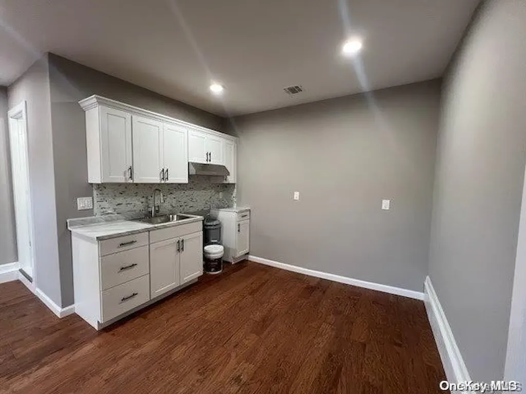 23 Julie Crescent Central Islip NY 11722