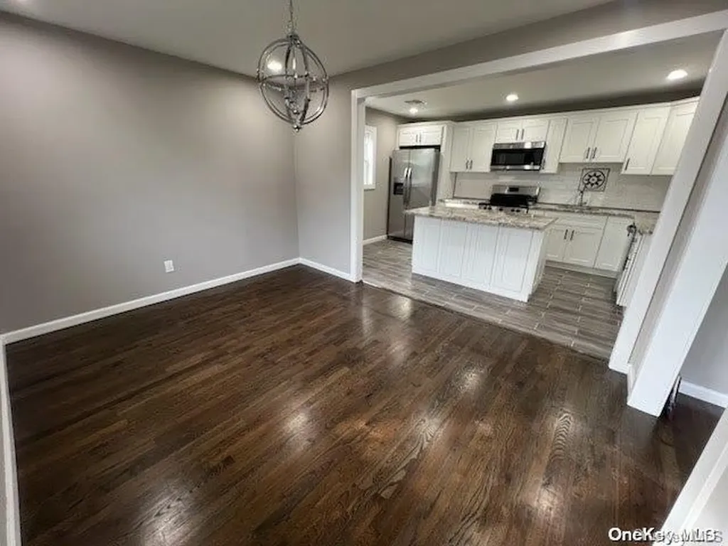23 Julie Crescent Central Islip NY 11722