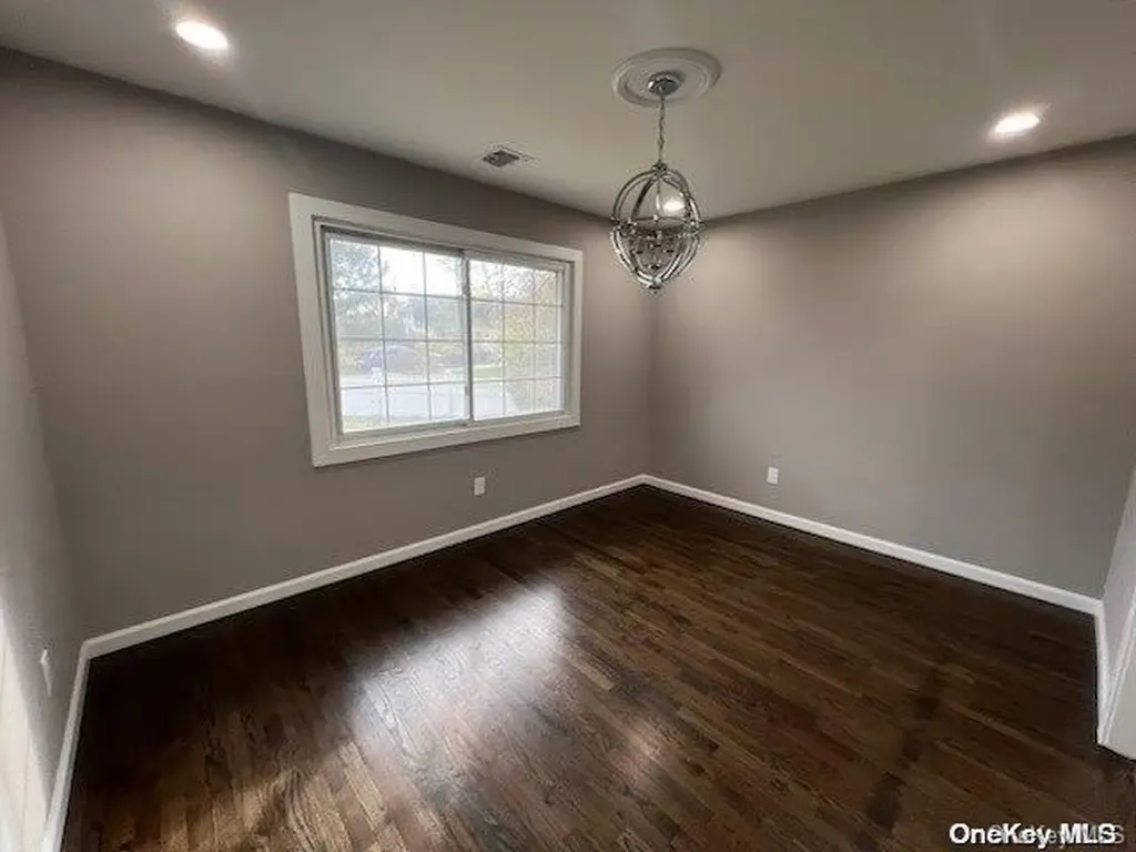 23 Julie Crescent Central Islip NY 11722