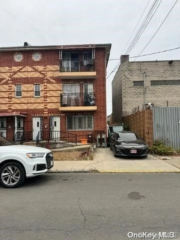 731 E 95th Street Canarsie NY 11236