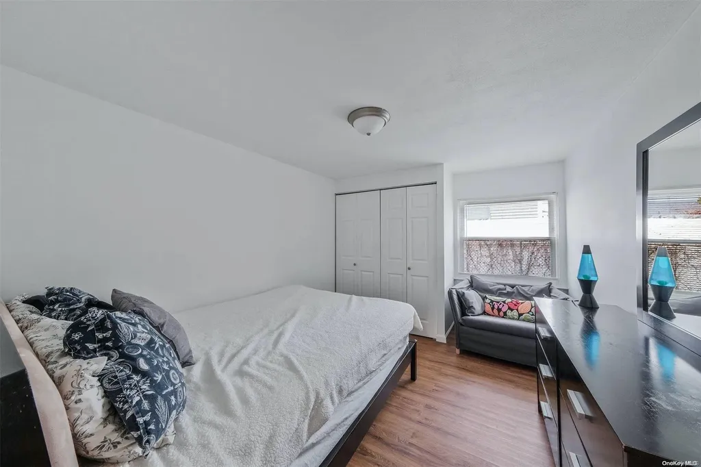 17 Victoria Circle East Patchogue NY 11772