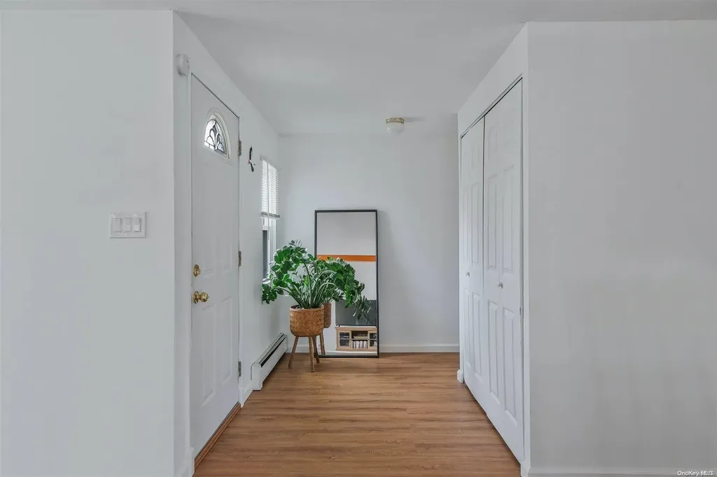 17 Victoria Circle East Patchogue NY 11772