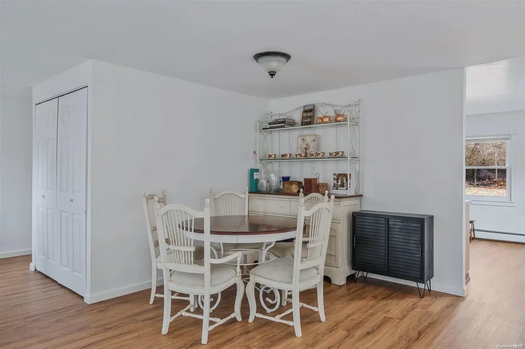 17 Victoria Circle East Patchogue NY 11772