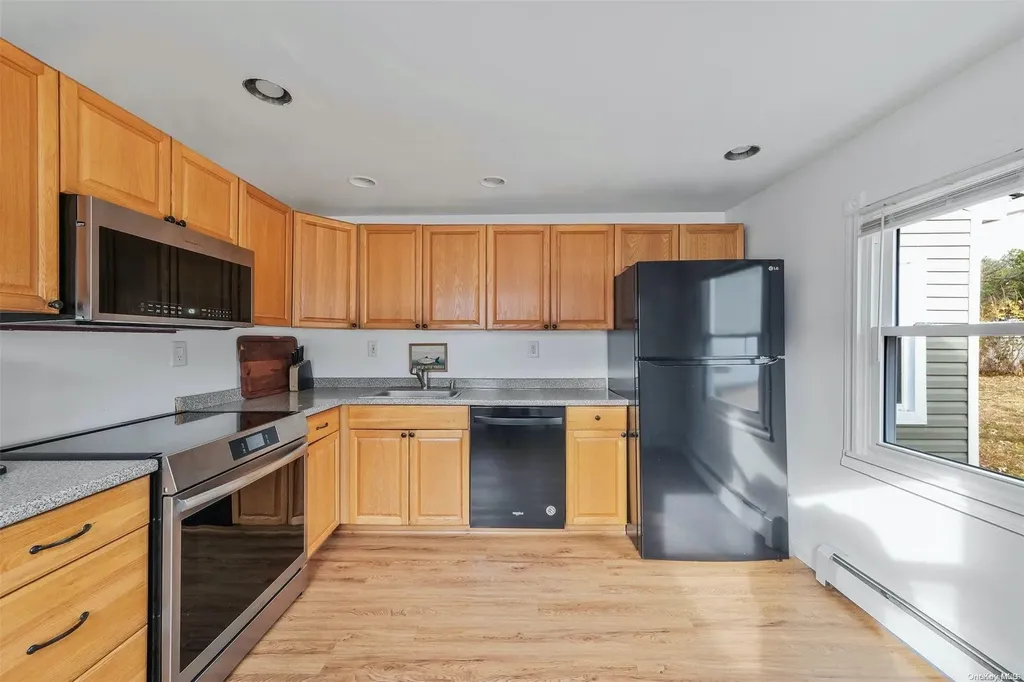 17 Victoria Circle East Patchogue NY 11772