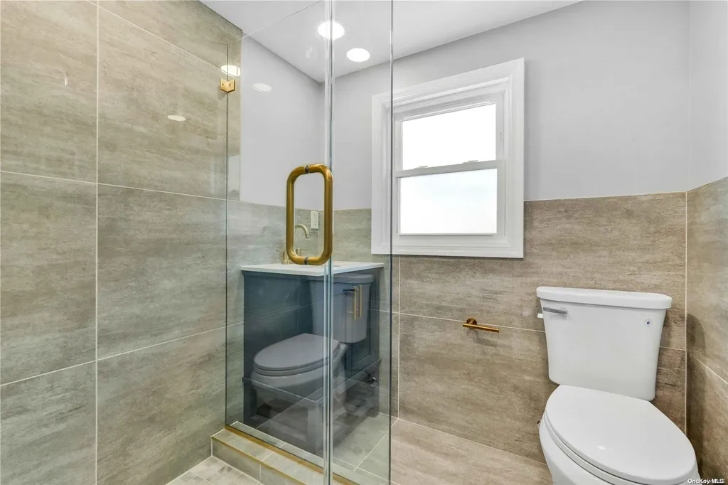 7 Ash Court Hempstead NY 11550