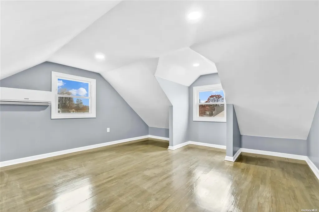 7 Ash Court Hempstead NY 11550