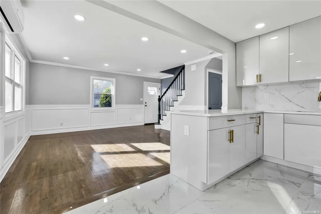 7 Ash Court Hempstead NY 11550