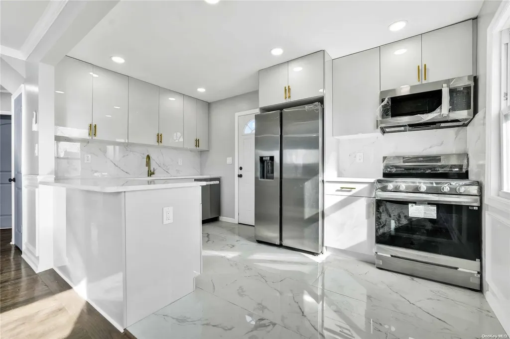 7 Ash Court Hempstead NY 11550