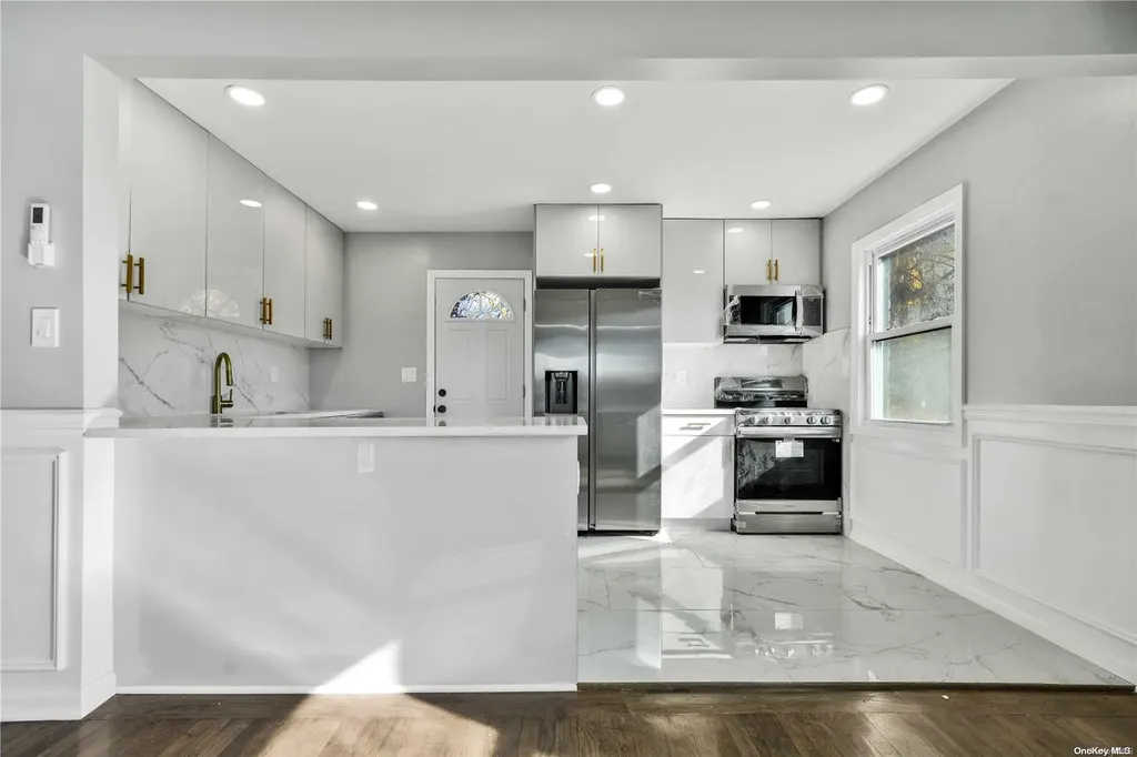 7 Ash Court Hempstead NY 11550