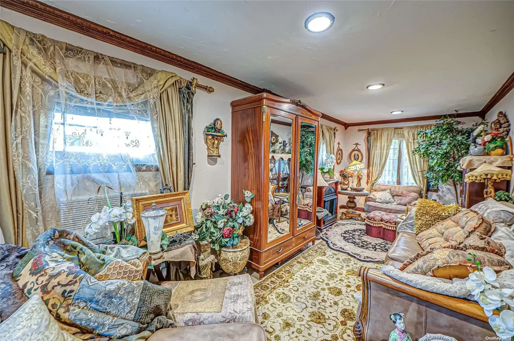76 Fox Boulevard Merrick NY 11566