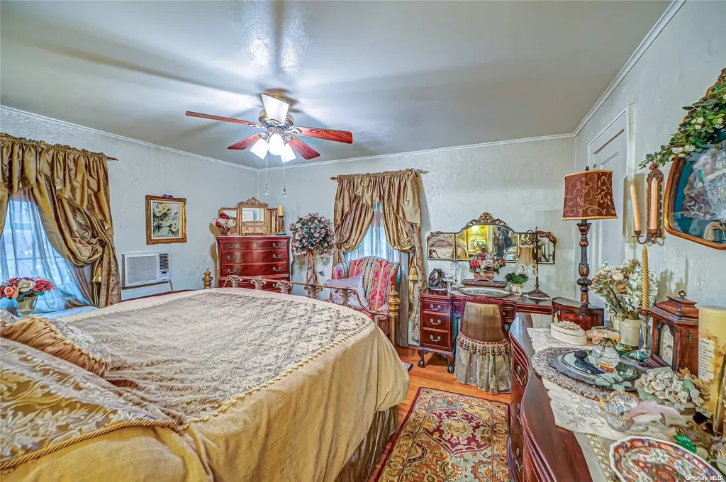 76 Fox Boulevard Merrick NY 11566