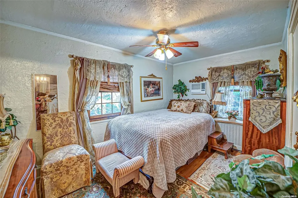 76 Fox Boulevard Merrick NY 11566