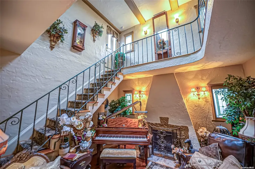 76 Fox Boulevard Merrick NY 11566