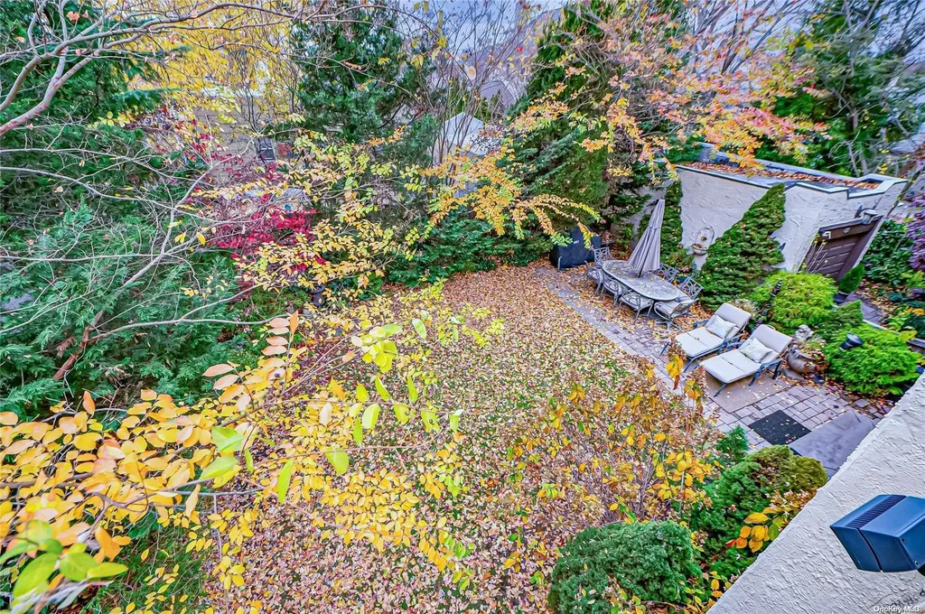 76 Fox Boulevard Merrick NY 11566