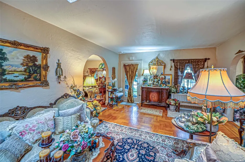 76 Fox Boulevard Merrick NY 11566