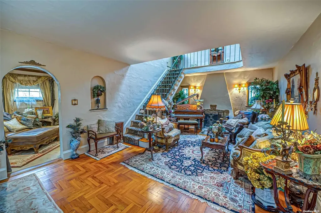 76 Fox Boulevard Merrick NY 11566