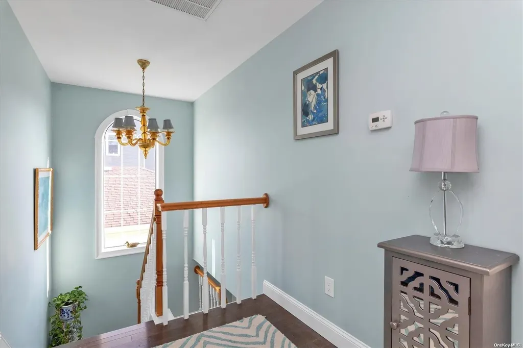 423 E Harrison Street Long Beach NY 11561