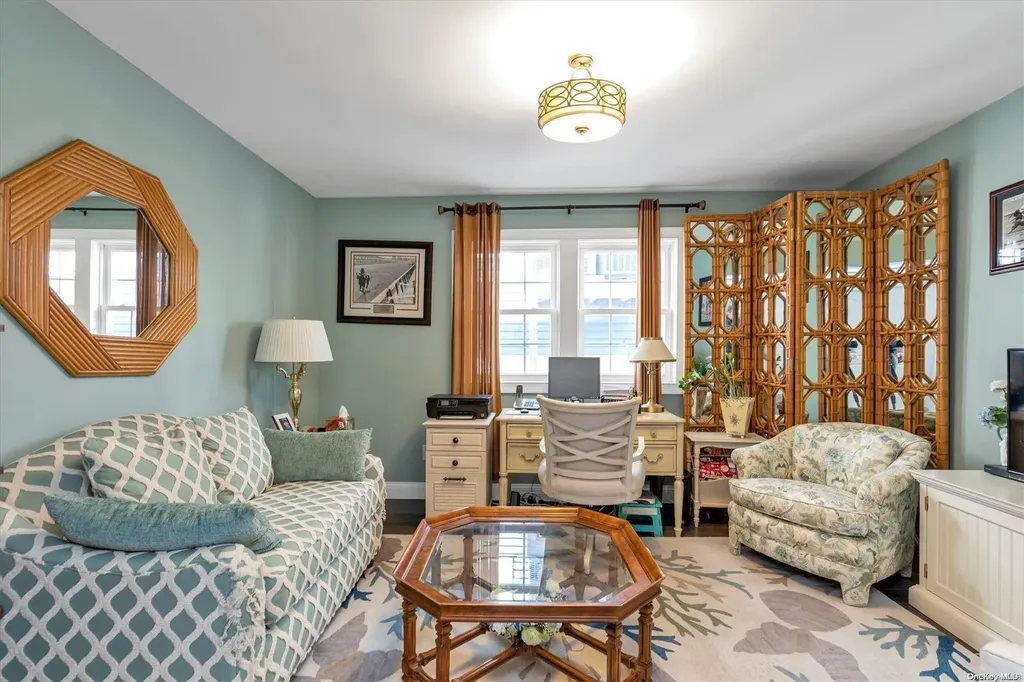 423 E Harrison Street Long Beach NY 11561